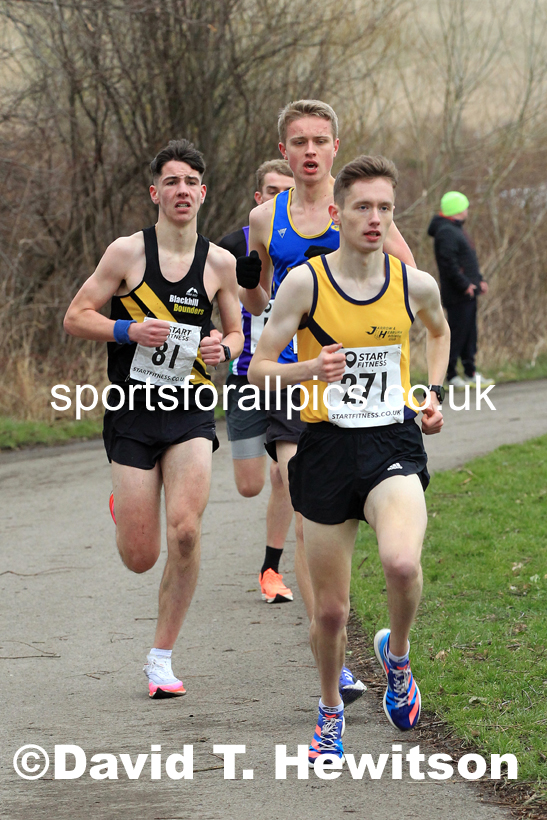 Senior men and veteran men over-40s NECAA Road Relay Champs., Hetton Lyons Park, Hetton le Hole, County Durham. Photo: David T. Hewitson/Sports for All Pics